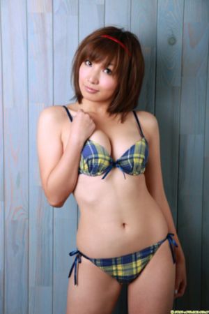 与表姐同居的日子_DVD视频大全