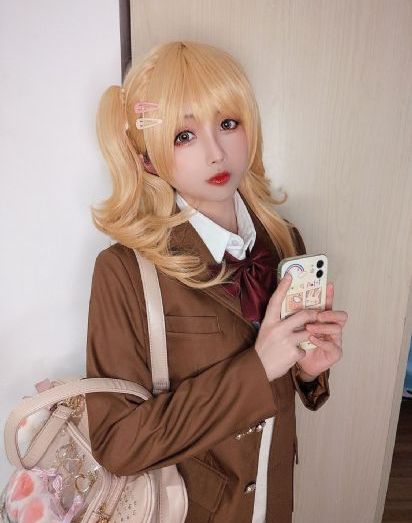 双乳被揉下面湿透了_视频全集